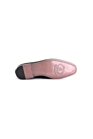 Corrente 6376S men's loafer featuring a polished leather sole with embossed branding and size 42 detail.
