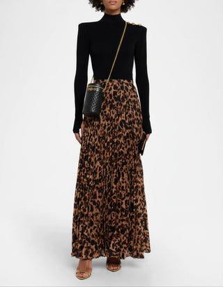 Gucci 572298 Black Quilted Leather Belt Bag / Shoulder Bag – Women’s Designer Convertible Bag