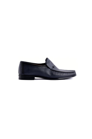 Navy blue deer-skin leather loafer with a classic slip-on silhouette and engineered comfort sole.