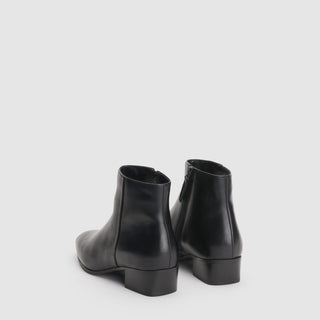 Aquatalia Fuoco Women’s Shoes Calf-Skin Leather Zip-Up Ankle Boot (AQW1015)