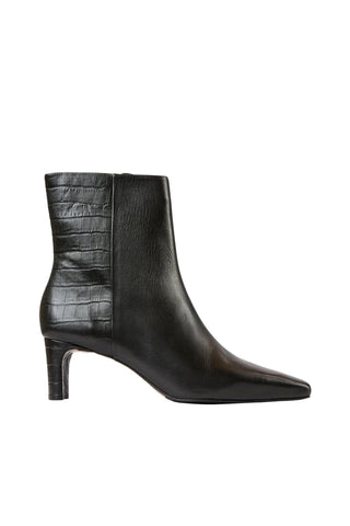 Andre Assous Amerie Leather Boot