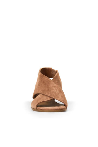 Aquatalia Dovera Suede Pump
