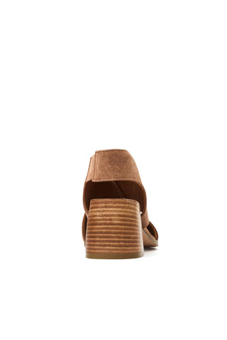 Aquatalia Dovera Suede Pump