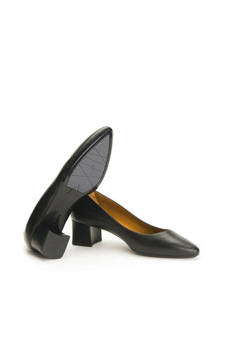 Aquatalia Pasha Leather Pump