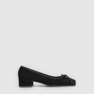 Aquatalia Camalfi suede pump in Black - view 1