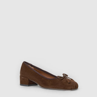 Aquatalia Camalfi suede pump in Espresso - view 2