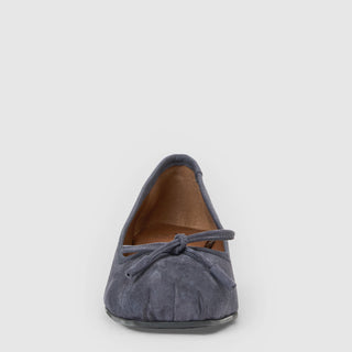 Aquatalia Camalfi suede pump in Ash Navy - view 5