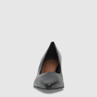 Aquatalia Chloe leather pump in Black - view 5