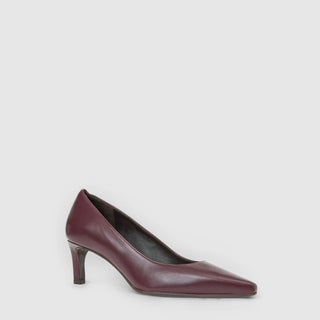 Aquatalia Chloe leather pump in Wine - view 2