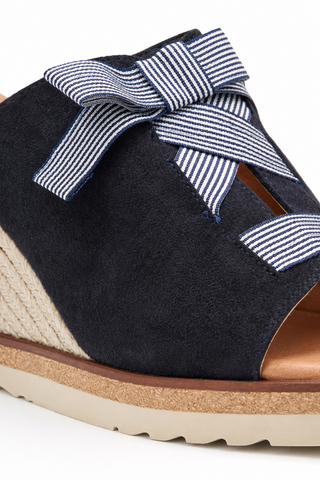 Andre Assous Mason Suede Wedge