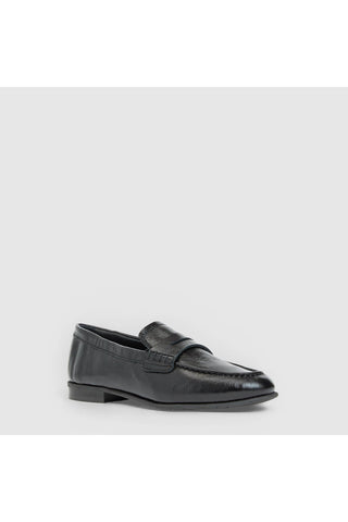 Aquatalia Elis Naplak leather loafer in Black - view 2