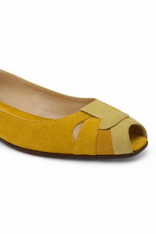 Fendi Women's Shoe - Flat Suade Lemon Peep Toe 8V2647-YLH (FFW10)
