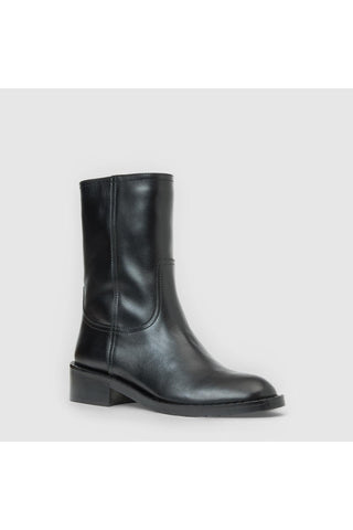 Aquatalia Georgetta leather ankle boot in Black - view 2