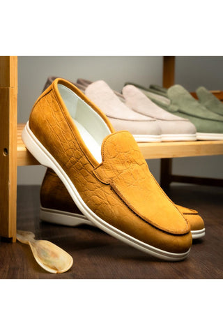 Livorno Nubuck Loafer - Cognac-Dellamoda