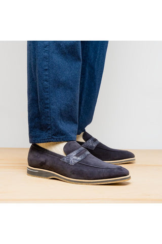 Meo 3 Suede & Crocodile Loafer - Gray-Dellamoda