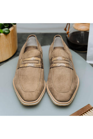 Meo 3 Suede Loafer - Taupe-Dellamoda