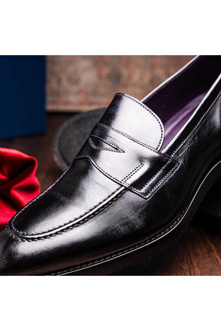 Roma Leather Loafer - Black-Dellamoda