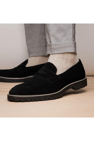 Roma Suede Loafer - Black-Dellamoda
