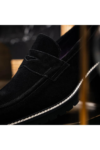 Roma Suede Loafer - Black-Dellamoda