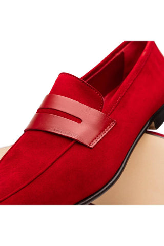 Tippa Suede Loafer - Red-Dellamoda