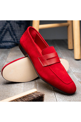 Tippa Suede Loafer - Red-Dellamoda