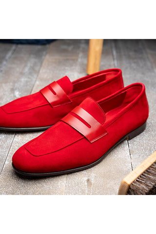 Tippa Suede Loafer - Red-Dellamoda