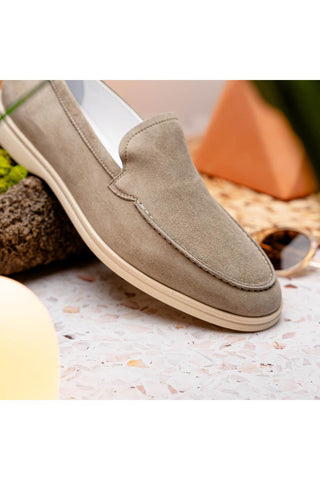 Zelli Italia Suede Loafer - Bone-Dellamoda