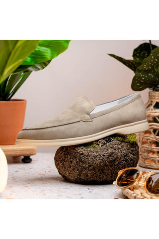 Zelli Italia Suede Loafer - Bone-Dellamoda