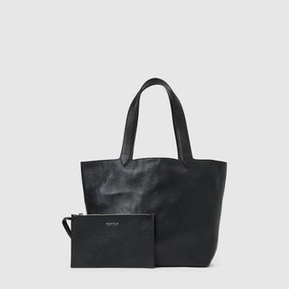 Aquatalia Ari leather tote bag in Black - interior