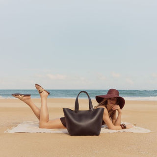 Aquatalia Ari tote bag - lifestyle view