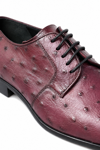 Corrente 6348 Burgundy Ostrich Derby 04 ostrich leather and lacing detail