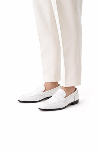 Dellamoda luxury image 06 · Corrente 3470C Embossed Leather Penny Loafer - White