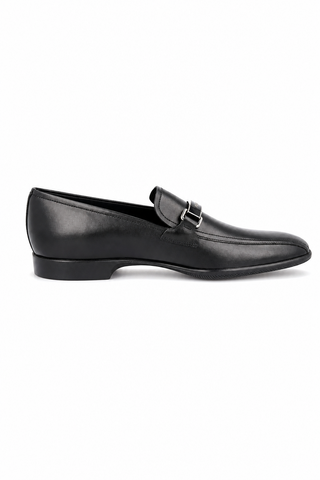 Dellamoda luxury image 01 · Prada 4D2823-ASK Black Leather Slip-On Loafers (PRM1019)