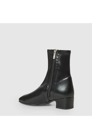 Aquatalia Raquel leather ankle boot in Black - view 4