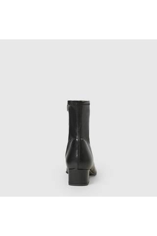 Aquatalia Raquel leather ankle boot in Black - view 6
