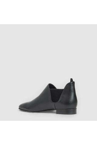 Aquatalia Robbi leather bootie in Black - view 4