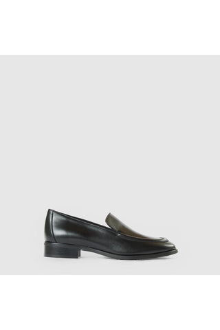 Aquatalia Sinita leather loafer in Black - view 1