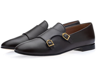 SPGM1387 Odilon Nappa cocoa leather double-buckle loafer three-quarter view