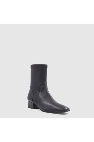 Aquatalia Stassi leather ankle boot in Black - view 2